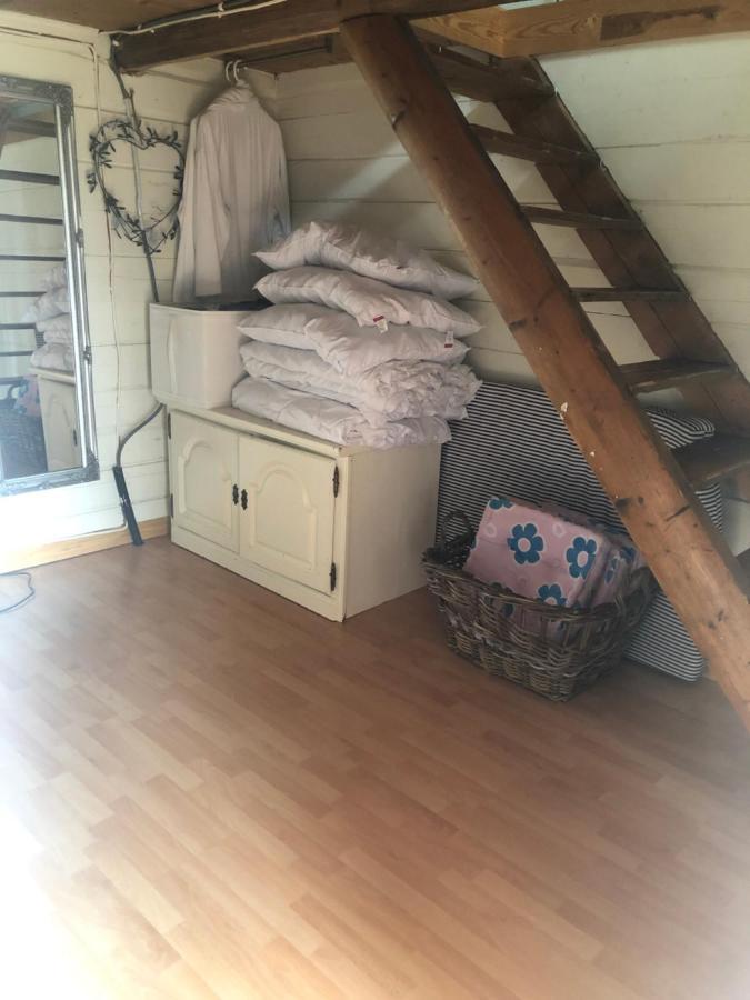 Stabbur Steinbekken, Back To Basic Primitive Overnight Eidsvoll Eksteriør billede